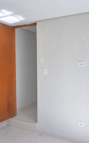 Casa para alugar com 60m², 1 quarto e sem vagaQuarto 