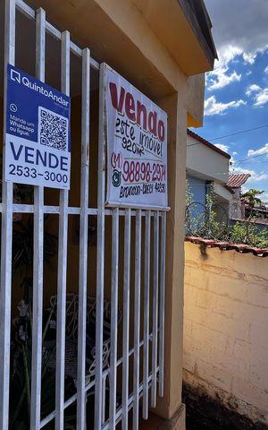 Casa à venda com 920m², 3 quartos e sem vaga Casa à venda com 920m², 3 quartos e sem vagaPlaca
