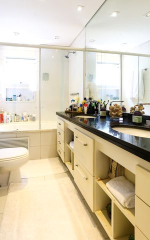 Apartamento à venda com 163m², 3 quartos e 4 vagas Apartamento à venda com 163m², 3 quartos e 4 vagasBanheiro da Suíte 3
