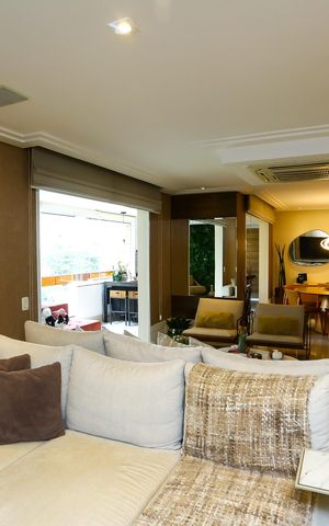 Apartamento à venda com 163m², 3 quartos e 4 vagas Apartamento à venda com 163m², 3 quartos e 4 vagasSala
