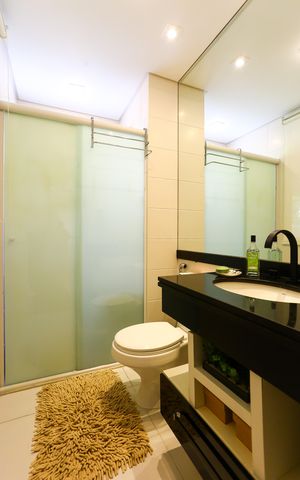 Apartamento à venda com 163m², 3 quartos e 4 vagas Apartamento à venda com 163m², 3 quartos e 4 vagasBanheiro da Suíte 1