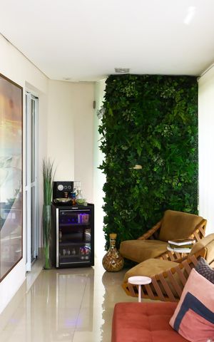 Apartamento à venda com 163m², 3 quartos e 4 vagas Apartamento à venda com 163m², 3 quartos e 4 vagasVaranda