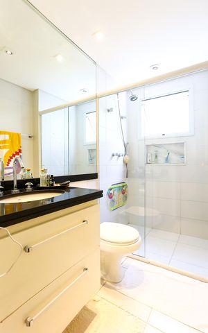 Apartamento à venda com 163m², 3 quartos e 4 vagas Apartamento à venda com 163m², 3 quartos e 4 vagasBanheiro da Suíte 2
