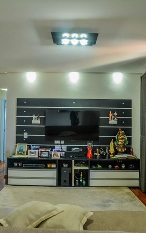 Apartamento à venda com 137m², 3 quartos e 3 vagas Apartamento à venda com 137m², 3 quartos e 3 vagasSala