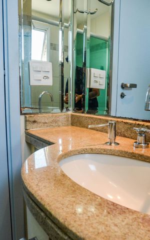 Apartamento à venda com 137m², 3 quartos e 3 vagas Apartamento à venda com 137m², 3 quartos e 3 vagasBanheiro da Suíte 2