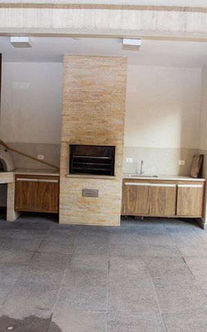 Apartamento à venda com 156m², 3 quartos e 3 vagasChurrasqueira
