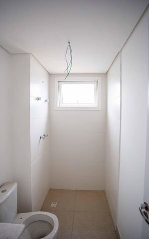 Apartamento à venda com 130m², 3 quartos e 3 vagasBanheiro da Suíte 1