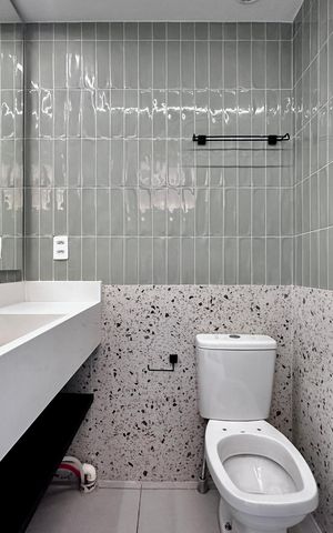 Studio para alugar com 25m², 0 quarto e sem vaga Studio para alugar com 25m², 0 quarto e sem vagaBanheiro