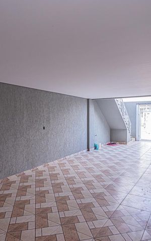 Casa à venda com 181m², 3 quartos e 4 vagas Casa à venda com 181m², 3 quartos e 4 vagasGaragem
