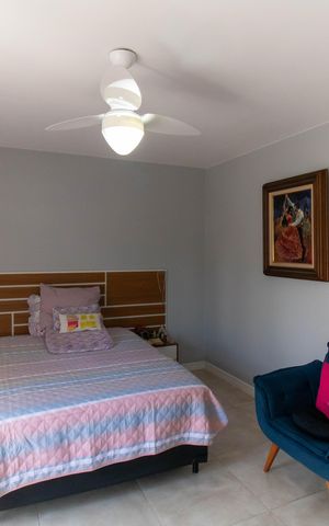Casa à venda com 296m², 5 quartos e 4 vagas Casa à venda com 296m², 5 quartos e 4 vagasSuíte 2