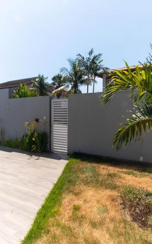 Casa à venda com 296m², 5 quartos e 4 vagas Casa à venda com 296m², 5 quartos e 4 vagasVista da Sala