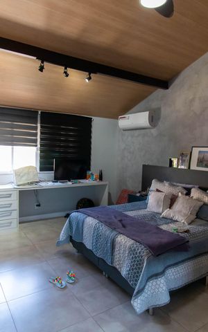Casa à venda com 296m², 5 quartos e 4 vagas Casa à venda com 296m², 5 quartos e 4 vagasSuíte 3