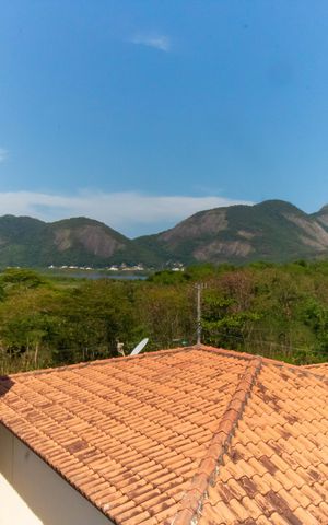 Casa à venda com 296m², 5 quartos e 4 vagas Casa à venda com 296m², 5 quartos e 4 vagasVista da Suíte 3