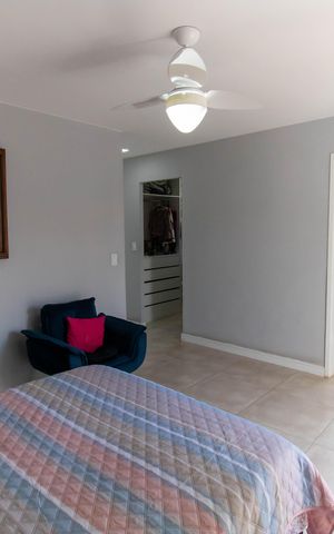 Casa à venda com 296m², 5 quartos e 4 vagas Casa à venda com 296m², 5 quartos e 4 vagasSuíte 2