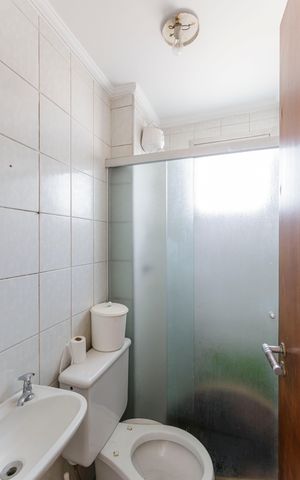 Apartamento à venda com 180m², 4 quartos e 4 vagas Apartamento à venda com 180m², 4 quartos e 4 vagasBanheiro de serviço