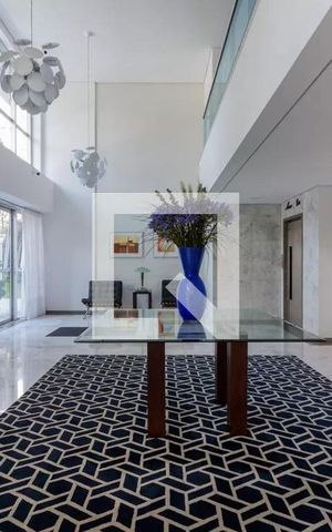Apartamento à venda com 180m², 4 quartos e 4 vagas Apartamento à venda com 180m², 4 quartos e 4 vagasHall de entrada