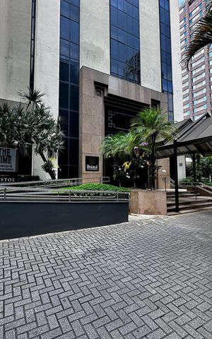 Apartamento à venda com 34m², 1 quarto e 1 vagaFachada