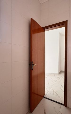 Apartamento à venda com 180m², 3 quartos e 2 vagas Apartamento à venda com 180m², 3 quartos e 2 vagasBanheiro da Suíte