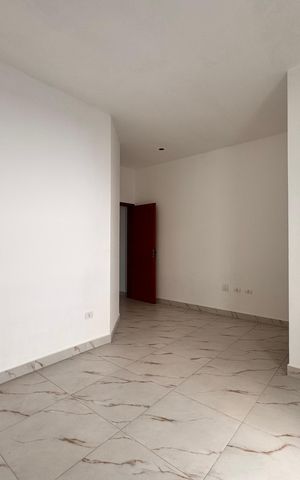 Apartamento à venda com 180m², 3 quartos e 2 vagas Apartamento à venda com 180m², 3 quartos e 2 vagasSuite