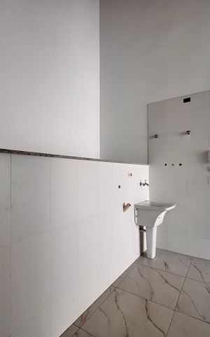 Apartamento à venda com 180m², 3 quartos e 2 vagas Apartamento à venda com 180m², 3 quartos e 2 vagasLavanderia