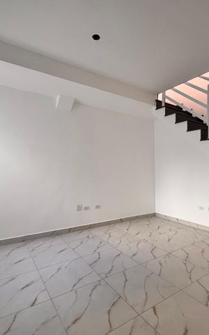 Apartamento à venda com 180m², 3 quartos e 2 vagas Apartamento à venda com 180m², 3 quartos e 2 vagasSala