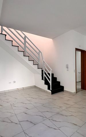 Apartamento à venda com 180m², 3 quartos e 2 vagas Apartamento à venda com 180m², 3 quartos e 2 vagasSala