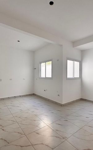 Apartamento à venda com 180m², 3 quartos e 2 vagas Apartamento à venda com 180m², 3 quartos e 2 vagasSala