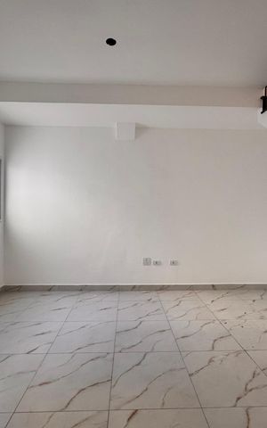 Apartamento à venda com 180m², 3 quartos e 2 vagas Apartamento à venda com 180m², 3 quartos e 2 vagasSala