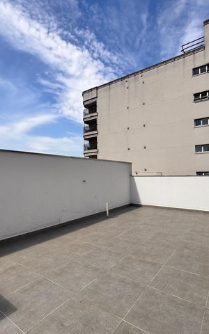 Apartamento à venda com 180m², 3 quartos e 2 vagas Apartamento à venda com 180m², 3 quartos e 2 vagasCobertura