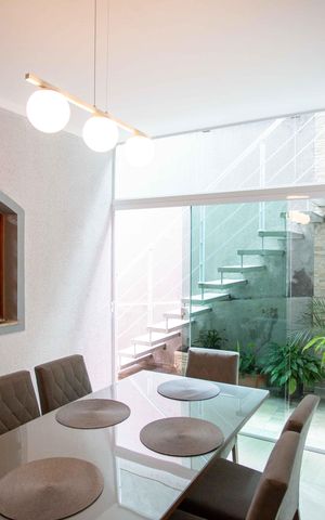 Casa à venda com 177m², 2 quartos e 2 vagasSala de Jantar