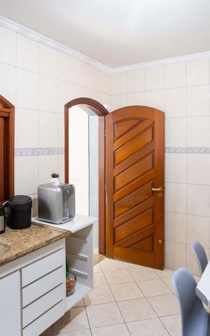 Casa à venda com 177m², 2 quartos e 2 vagasCozinha