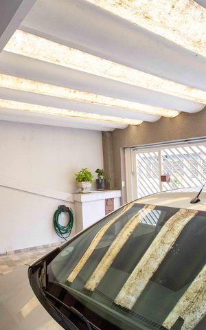 Casa à venda com 177m², 2 quartos e 2 vagasGaragem