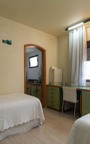Apartamento à venda com 240m², 3 quartos e 3 vagasQuarto 2