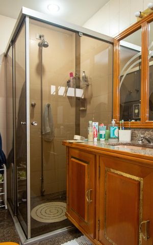Apartamento à venda com 240m², 3 quartos e 3 vagasBanheiro 2