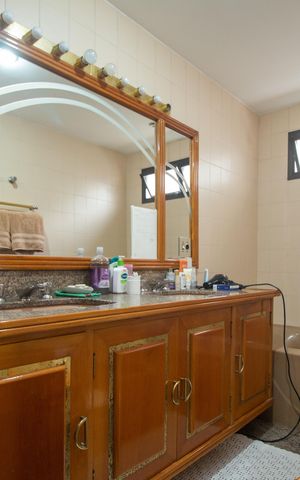 Apartamento à venda com 240m², 3 quartos e 3 vagasBanheiro 2
