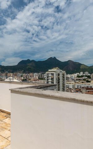 Apartamento à venda com 170m², 3 quartos e 2 vagasCobertura