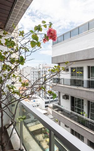Apartamento à venda com 170m², 3 quartos e 2 vagasVaranda Suíte e Quarto 1