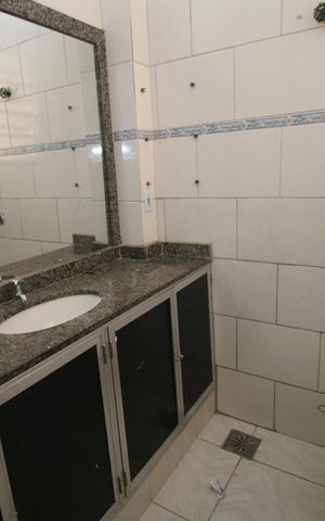 Apartamento à venda com 70m², 2 quartos e sem vagaBanheiro