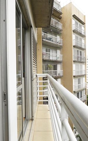 Apartamento à venda com 100m², 3 quartos e 2 vagasVaranda