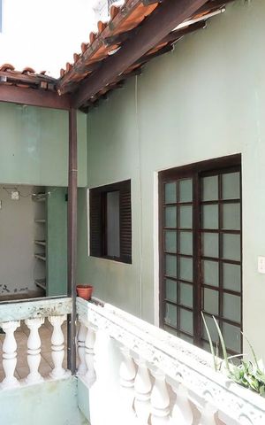 Casa à venda com 572m², 6 quartos e 3 vagasVaranda