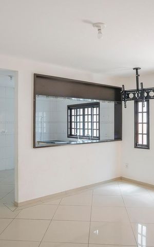 Casa à venda com 572m², 6 quartos e 3 vagasSala
