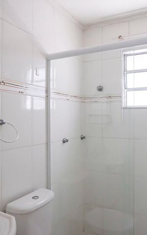 Casa à venda com 572m², 6 quartos e 3 vagasBanheiro da suíte 2