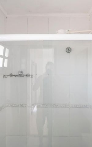 Casa à venda com 572m², 6 quartos e 3 vagasBanheiro da suíte 1