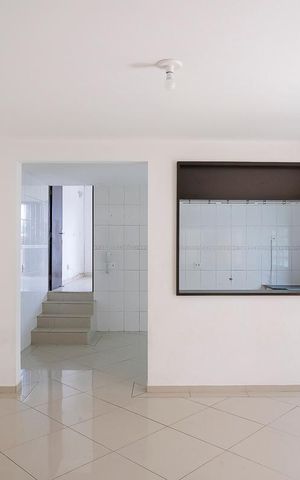 Casa à venda com 572m², 6 quartos e 3 vagasSala