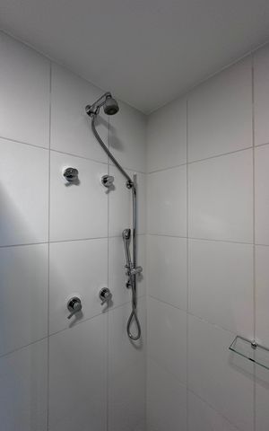 Studio à venda com 23m², 1 quarto e sem vaga Studio à venda com 23m², 1 quarto e sem vagaBanheiro