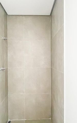 Apartamento à venda com 70m², 2 quartos e 2 vagas Apartamento à venda com 70m², 2 quartos e 2 vagasBanheiro da Suíte