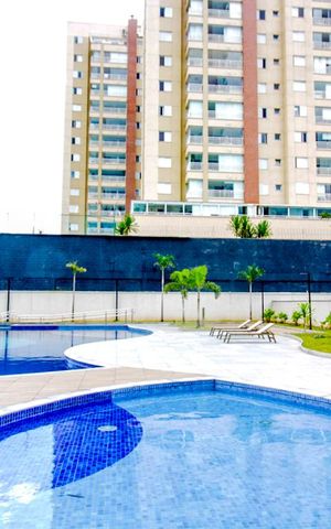 Apartamento à venda com 70m², 2 quartos e 2 vagas Apartamento à venda com 70m², 2 quartos e 2 vagasÁrea comum - Piscina