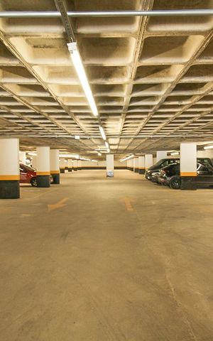 Apartamento à venda com 70m², 2 quartos e 2 vagas Apartamento à venda com 70m², 2 quartos e 2 vagasEstacionamento