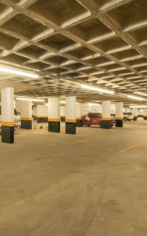 Apartamento à venda com 70m², 2 quartos e 2 vagas Apartamento à venda com 70m², 2 quartos e 2 vagasEstacionamento