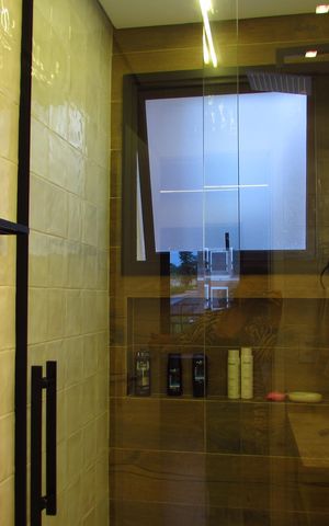 Apartamento à venda com 77m², 2 quartos e 2 vagasBanheiro
